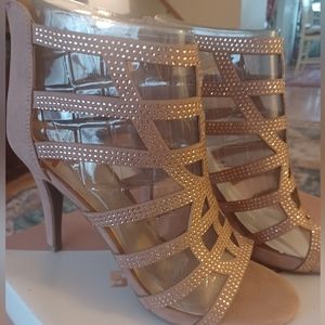 Fergalicious by Fergie Strappy HOT Heels 7.5M